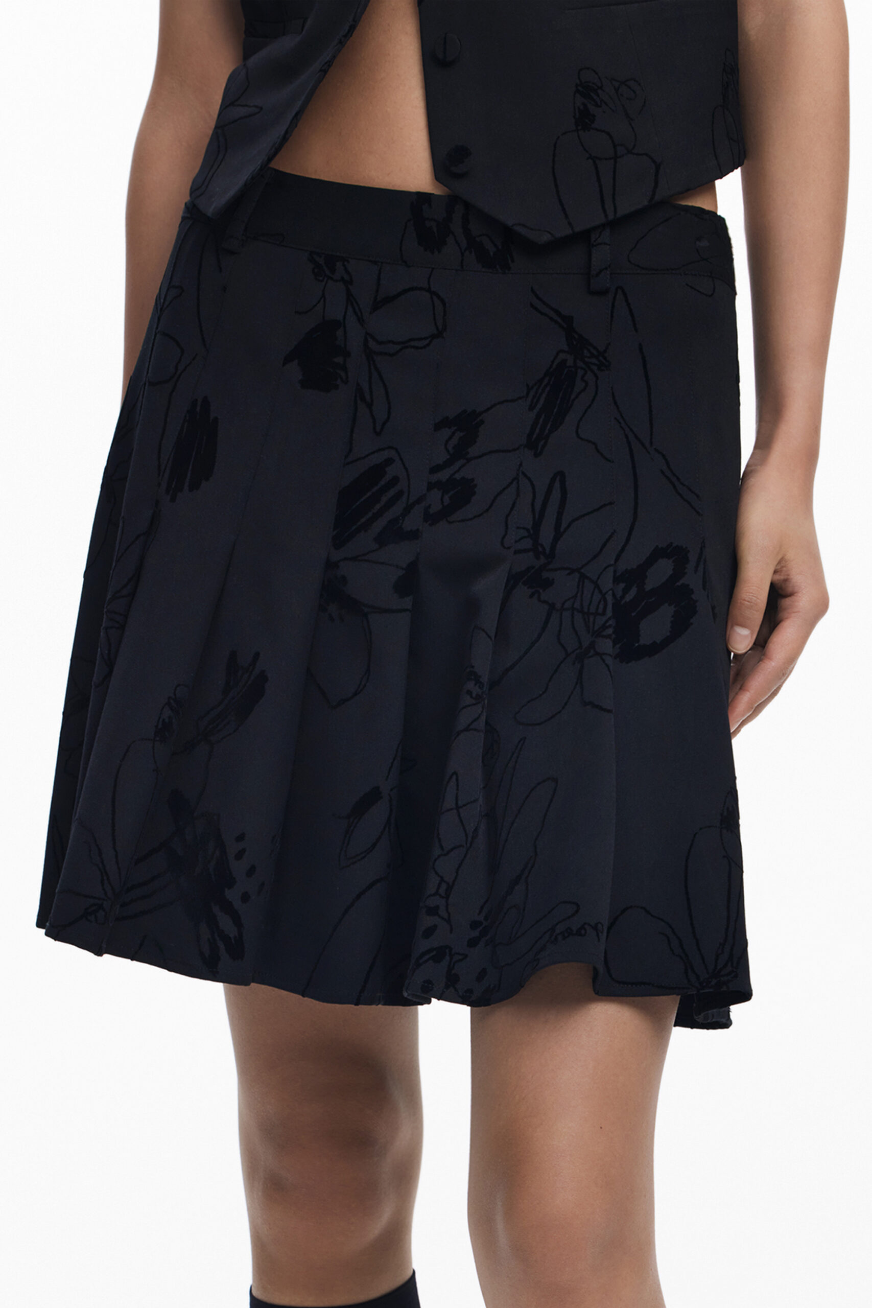 desigualgonnacortadonnanero_1 DESIGUAL WOMEN'S BLACK SHORT SKIRT - Image 1